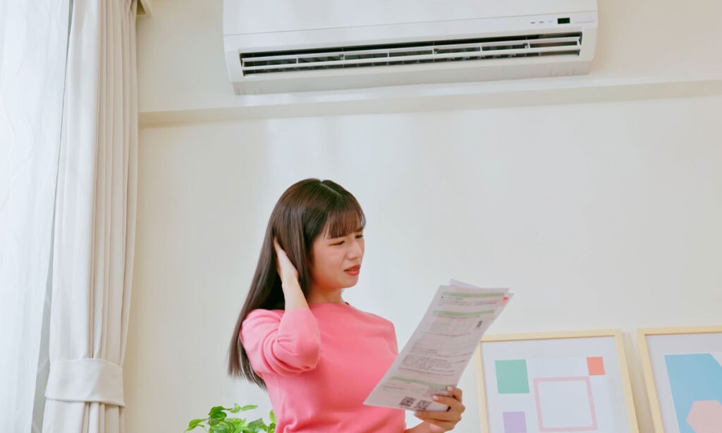 Discover practical money saving hacks with Loandirect to help you reduce expenses, manage debt, and reach your financial goals faster.